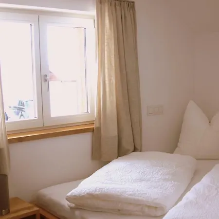 Poetzelberghof Апартаменты *